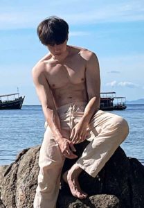 Wtnut-กางเกงครีม-sudpung