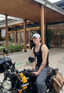 Jay-เจย์-ใส่หมวก