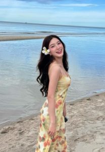 Lalipat Sirirat-002-Delightful