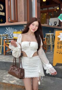 Lalipat Sirirat-008-Radiant