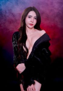 Nicha Nicha-003-Pretty