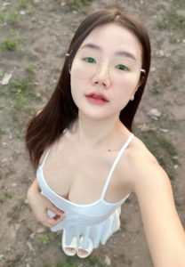 Nanmuayy-001-Attractive